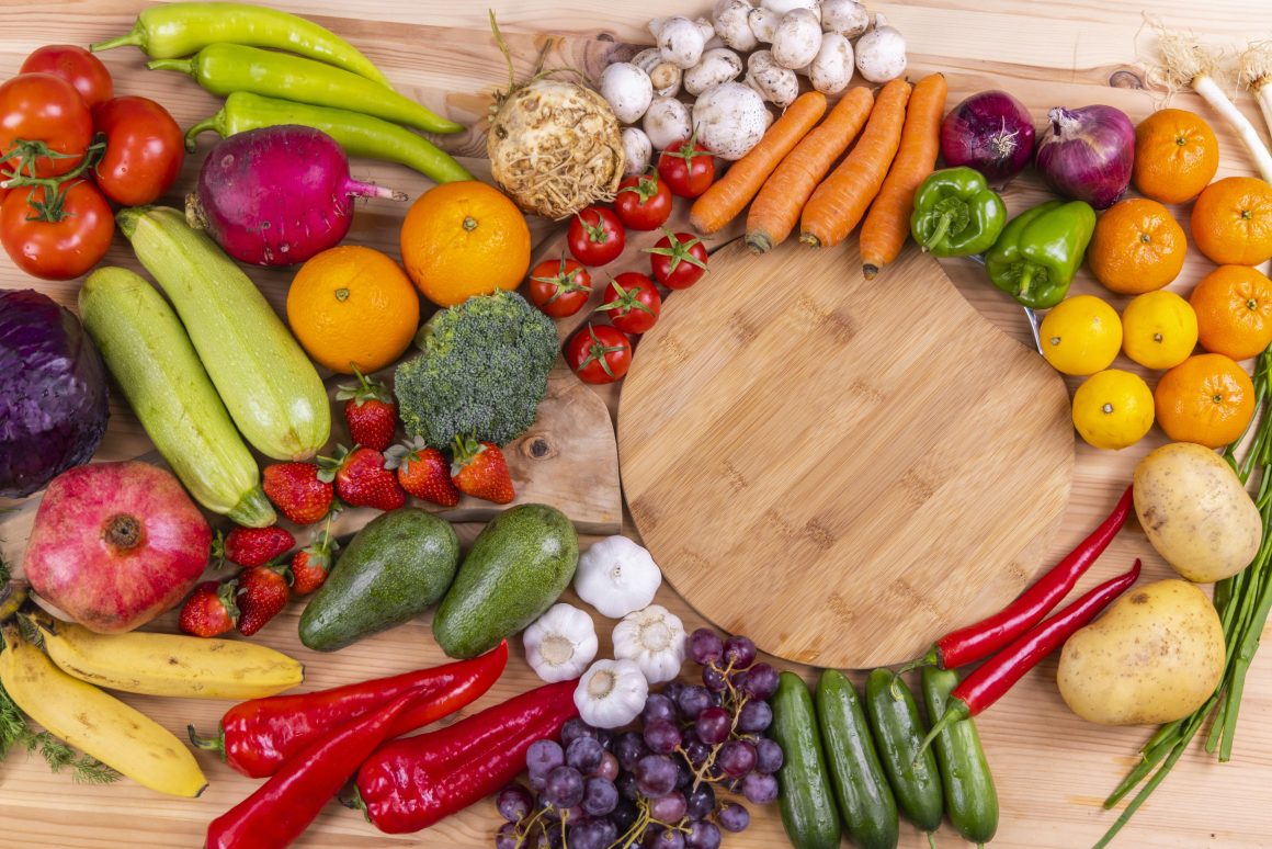 Baby tips for discussing age-appropriate feeding