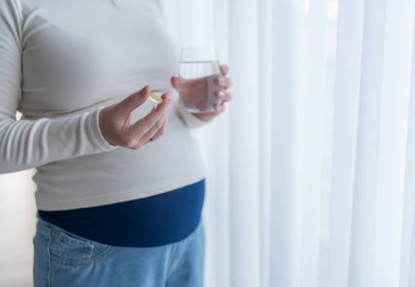 First trimester pregnancy tips illustration